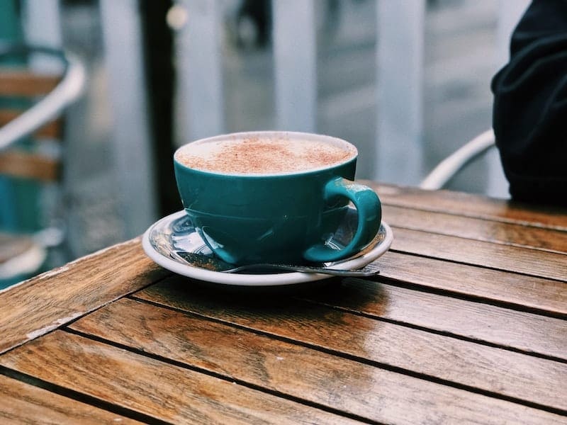 cafeïne in chai latte